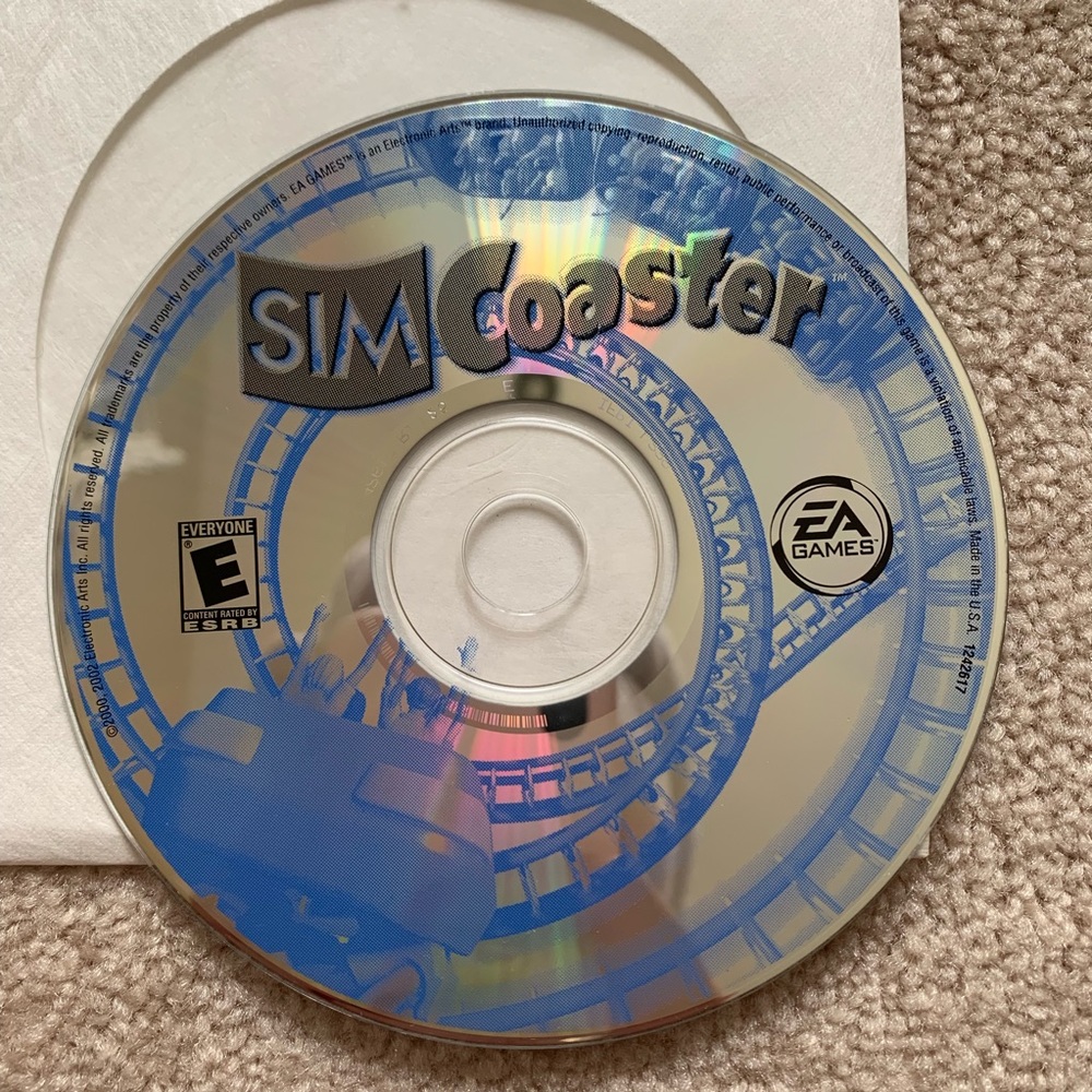 CD-ROM game: SimCoaster - Picture 2 of 5